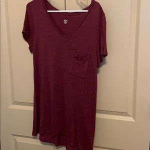 Maroon vneck